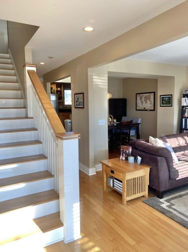 Photo - 2 BEDROOM 2.5 BATH TOWNHOME WITH DOWNTOWN ...