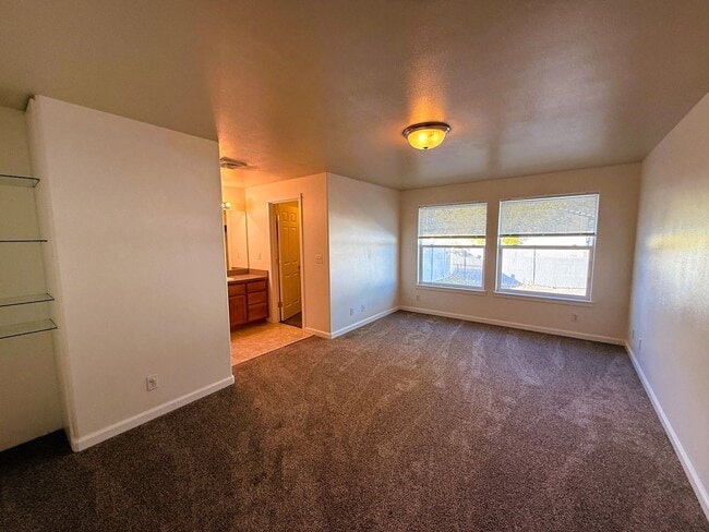 Photo - lynd02 Unidad 3094