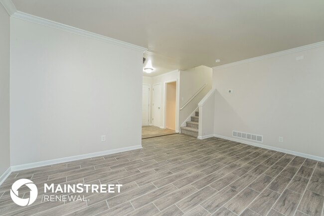 Photo - 3651 Columbia Pkwy