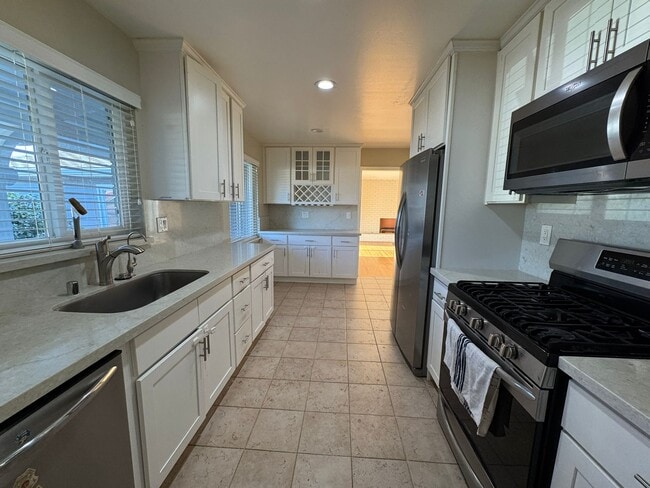 Photo - 38267 Farwell Dr