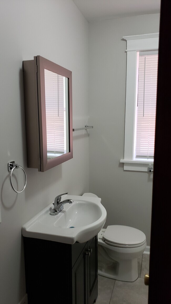 Photo - 5448 Rhodes Ave Unidad 5448A