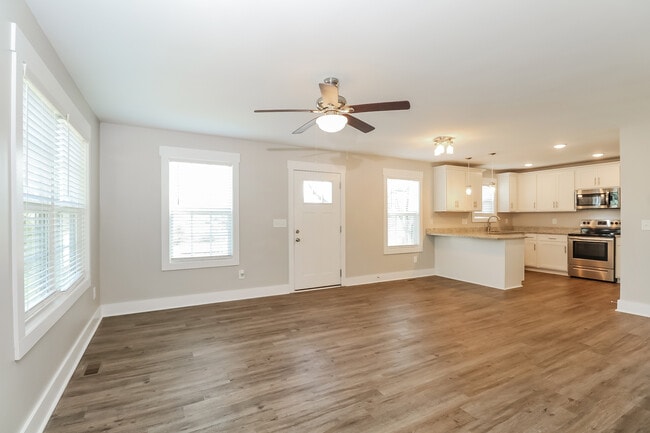 Photo - 913 N Boyce St