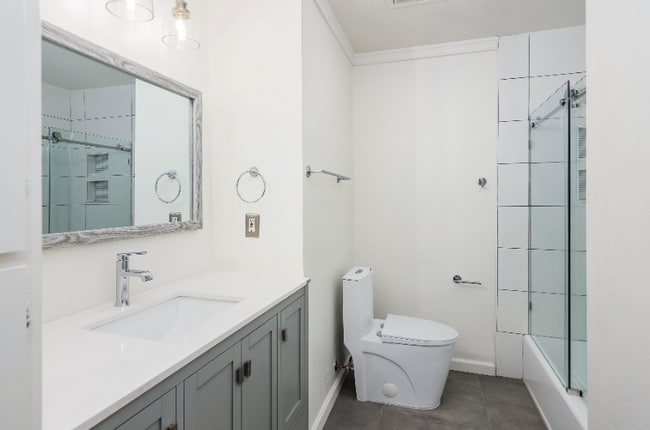 Photo - 421 Kahrs Ave