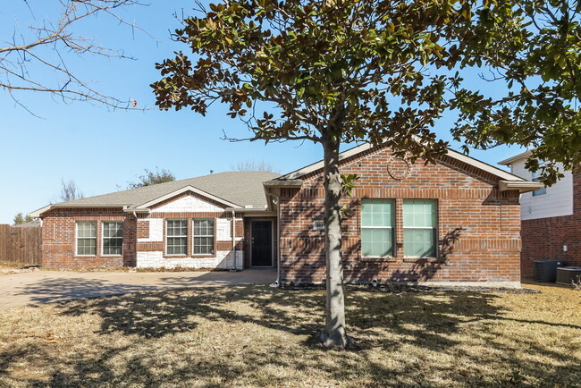 Building Photo - 2027 Northridge Dr