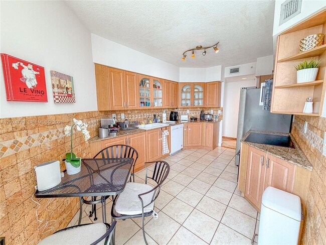 Photo - 3370 Hidden Bay Dr Unit 1814