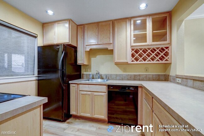 Photo - 2 br, 2 bath Condo - 4990 South Landing Dr...