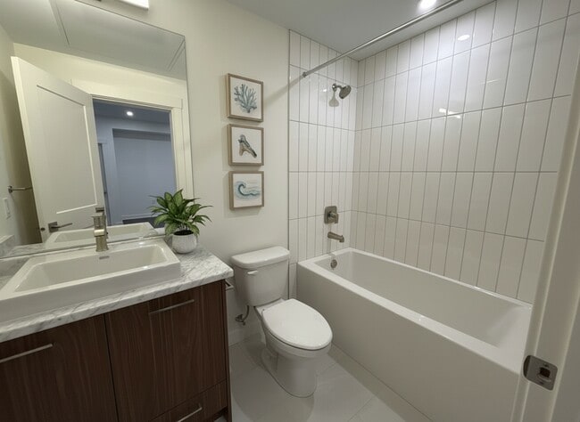 Photo - 5382-200 200 St