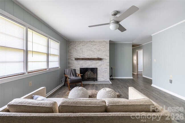 34 Willow St
