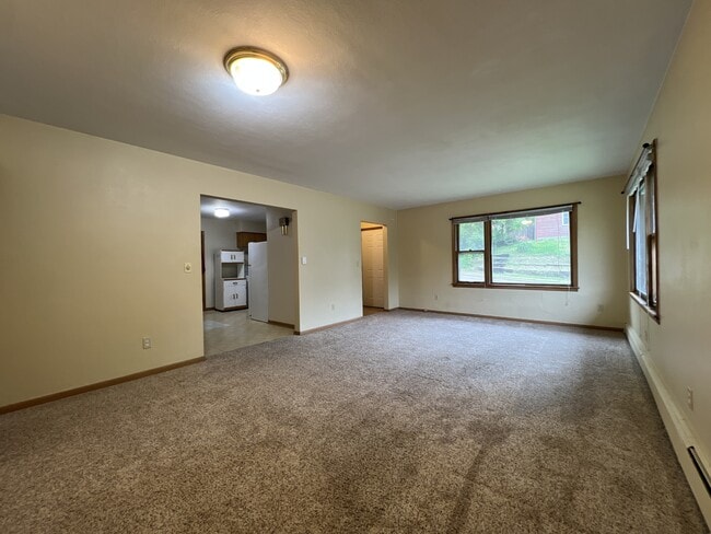 Photo - 2296 Woodworth St