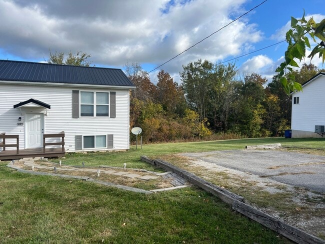 Photo - Large 4 Bedroom Home at I-44 and HWY 100