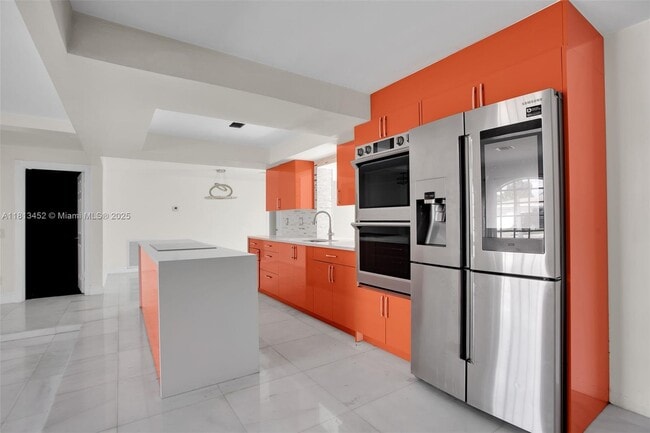 Photo - 612 SE 8th Ave
