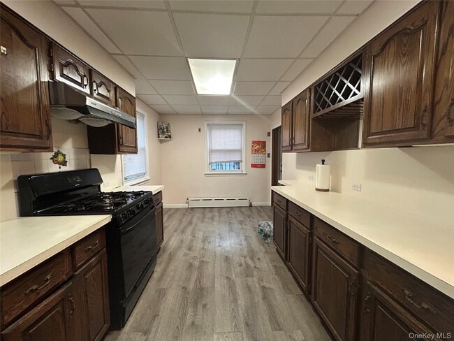 Photo - 58-44 219th St