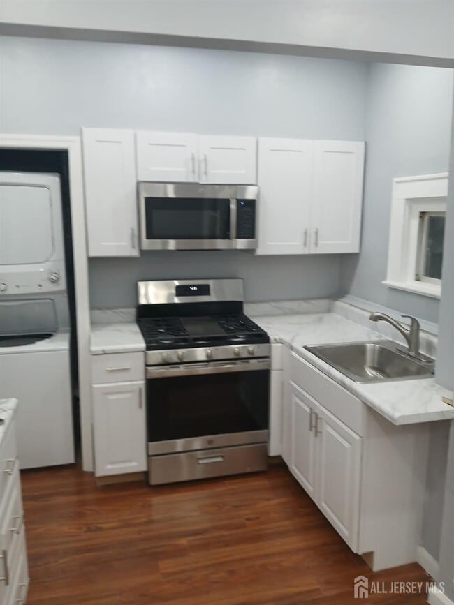 Photo - 51 Poe Ave Unit 3