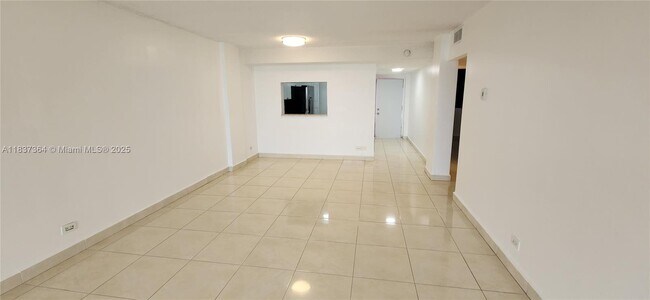 Photo - 3660 NE 166th St Unit 703