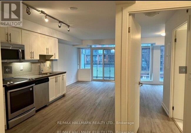 Photo - 525 Adelaide St W Unit 622