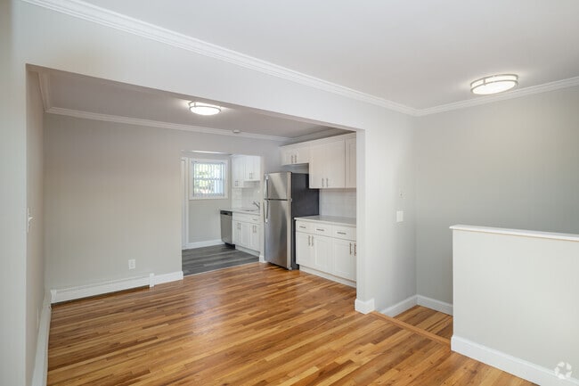 2BR, 1BA - 1,044SF - Dining Room