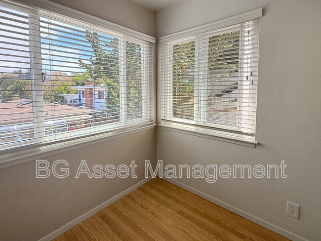 Photo - 121 Eddy St