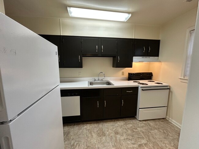 Princeton Circle West Apartments