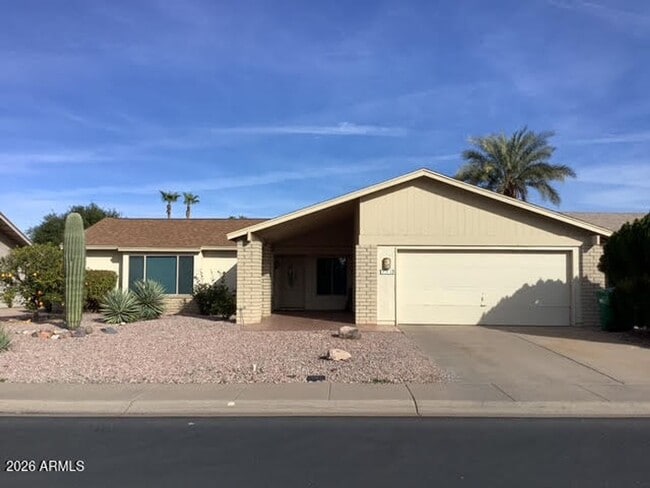 Building Photo - Discover comfortable seasonal living in Mesa, AZ with this well-appointed furnished & updated 2-b...