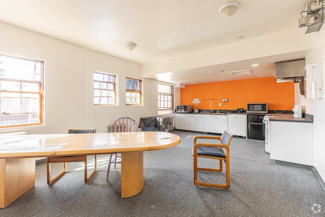 Community Kitchen
