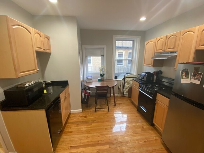 Photo - 2 Kilmarnock St