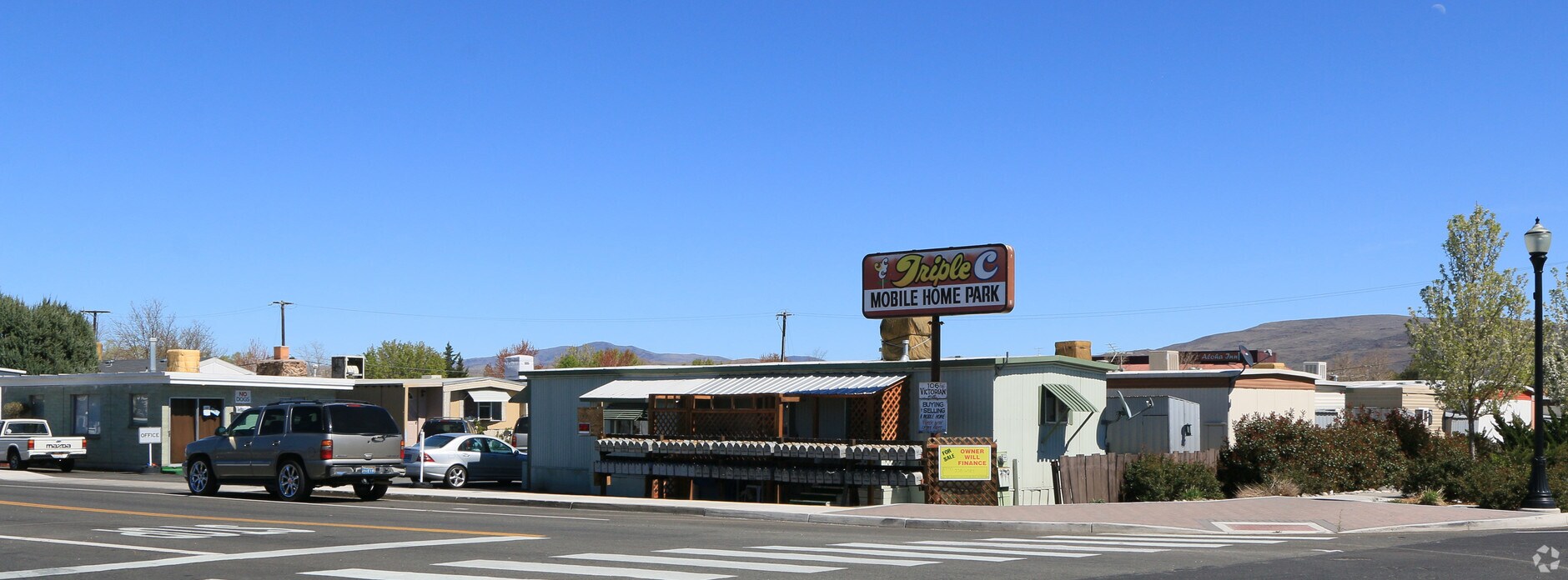 Photo - 106 E Victorian Ave