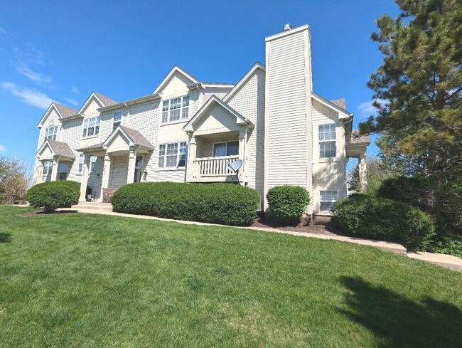 Building Photo - 2625 Canyon Dr Unit 2625