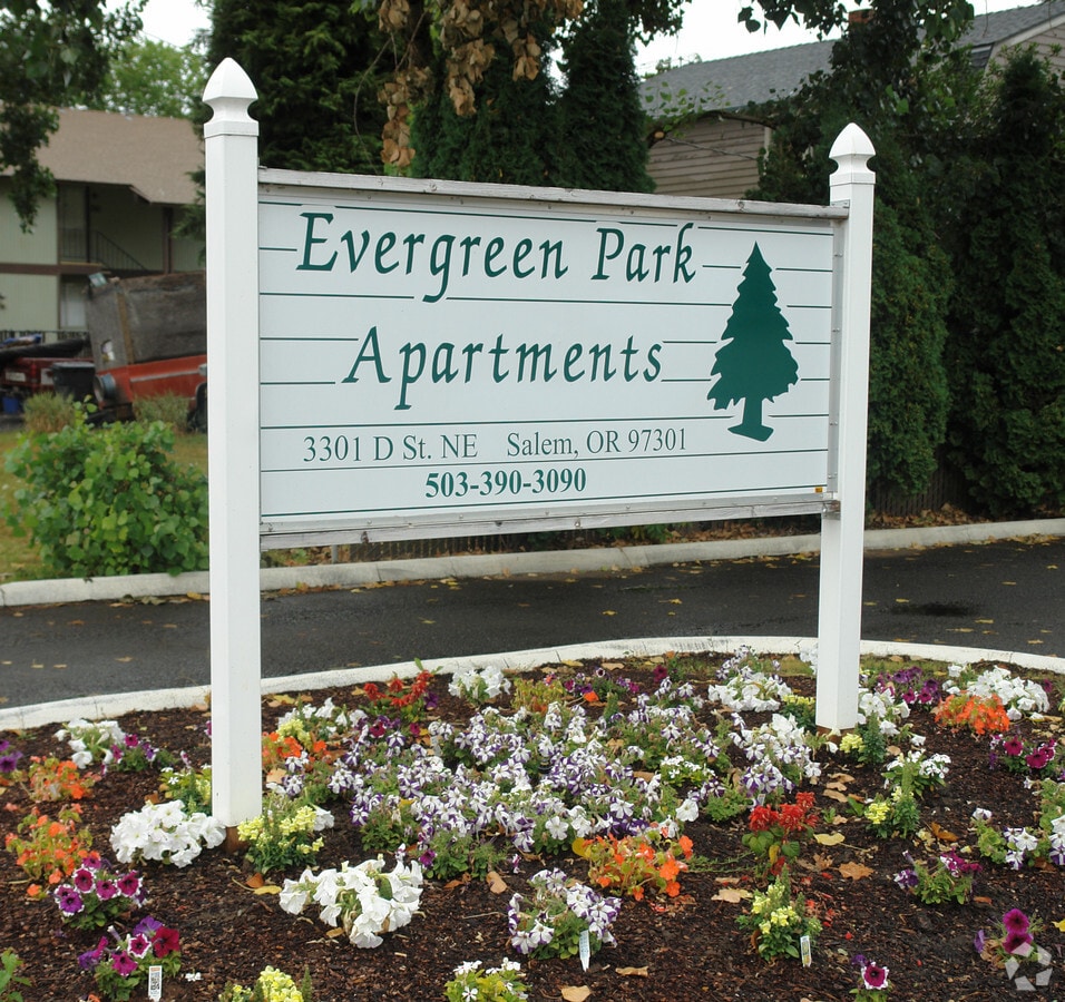 Photo - Evergreen Park Apartments