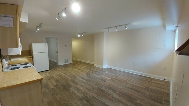 Photo - 1527 1st St NW Unit Garden