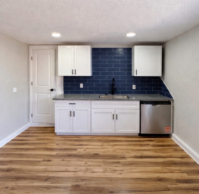 Photo - 1506 Palmer Ave