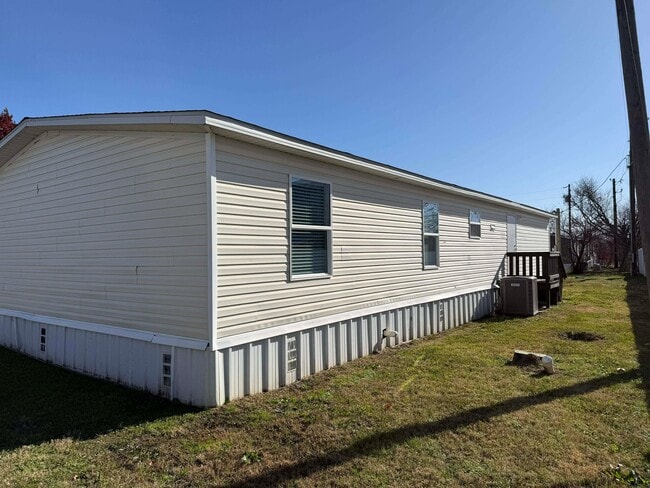 Photo - 120 Parma Ct