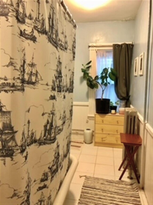 Photo - 33 Chester St Unit 2R