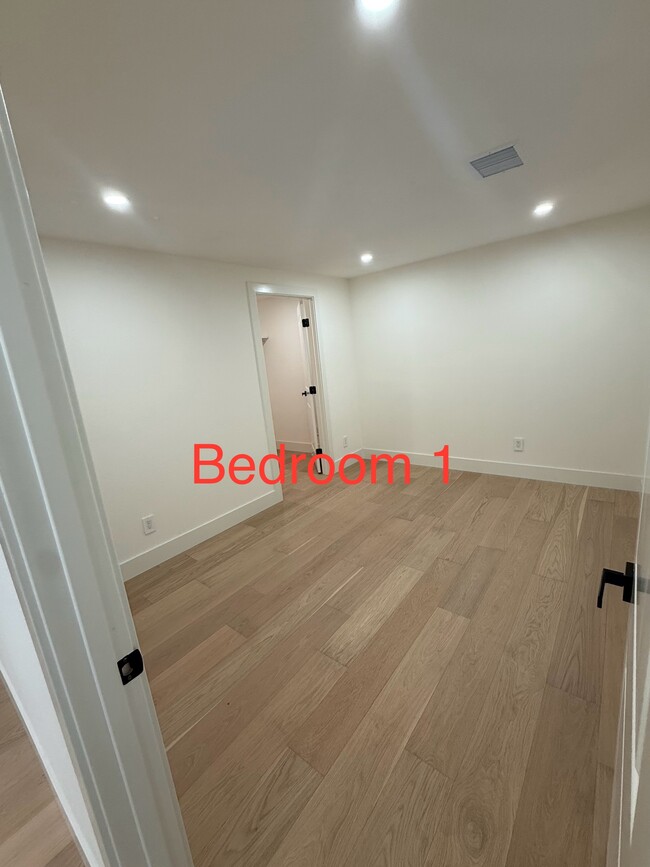 Photo - 731 Valota Rd