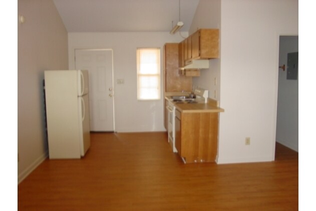 Kitchen - Maple Springs