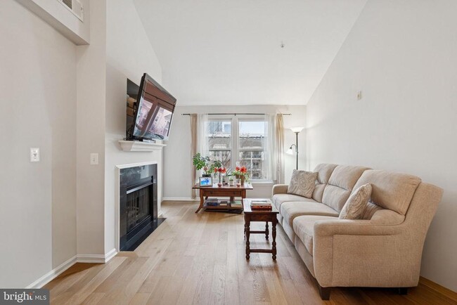 Photo - 12000 Market St Unidad 445