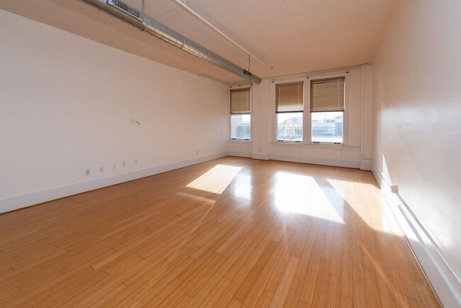 Photo - 18 E 4th St Apartamento