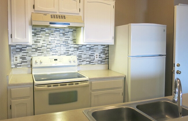 Photo - 2406 High Hollow Dr