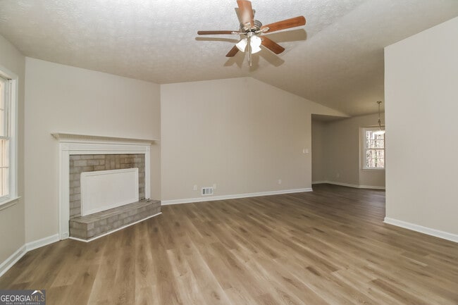 Photo - 6681 Cambridge Dr