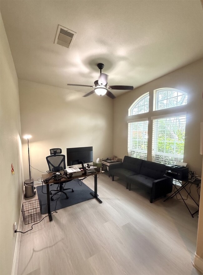 Photo - 27630 Linden Ridge Lane