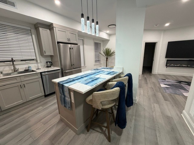 18 Dunreath St Unit Furnished 2B 2B Bonus R