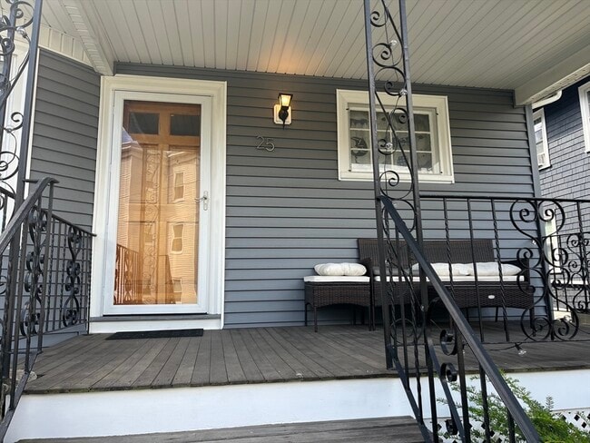 Photo - 25 Bradwood St Unit 1