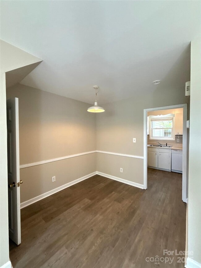 Photo - 1613 N Sharon Amity Rd Unit G