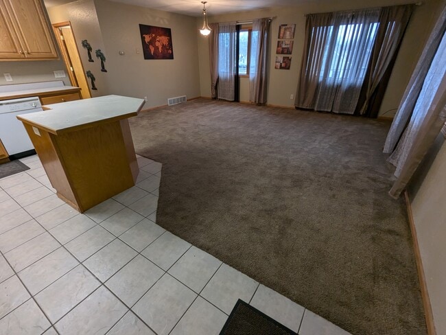 Photo - 507 19th St NE Unidad 507 19th St NE