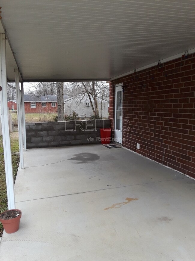 Photo - 8602 Gary Wy