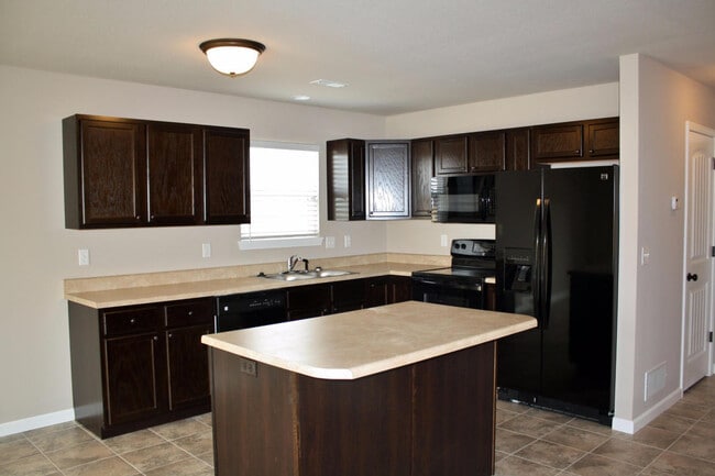 Photo - 5735 Abercorn Dr