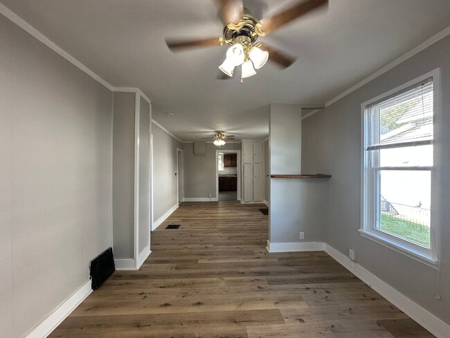 Photo - 211 W 9th St