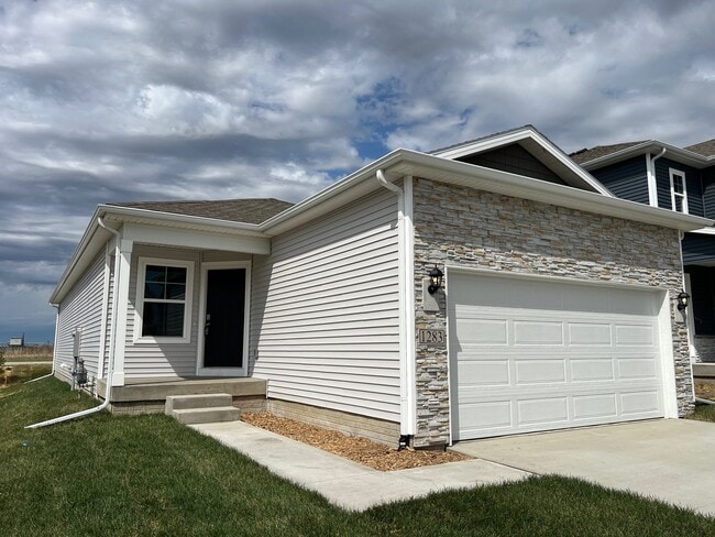 Photo - 1283 NW Williamsburg Ln