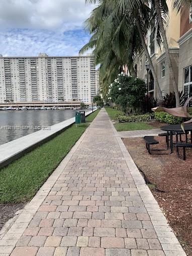 Photo - 17150 N Bay Rd Unidad 2211