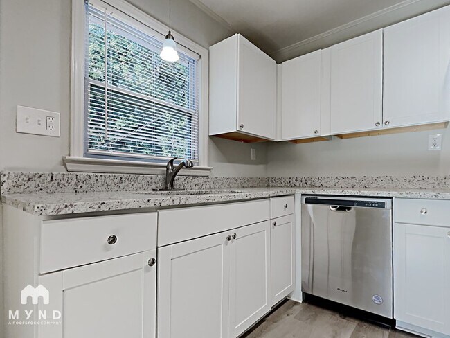 Photo - 2414 Heywood Ave