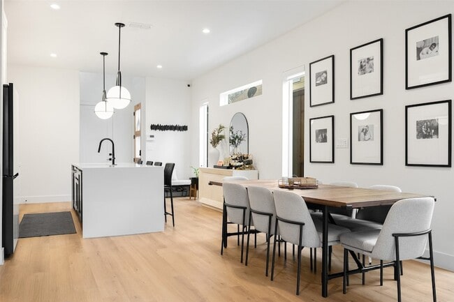 Photo - 416 Grandview Ave